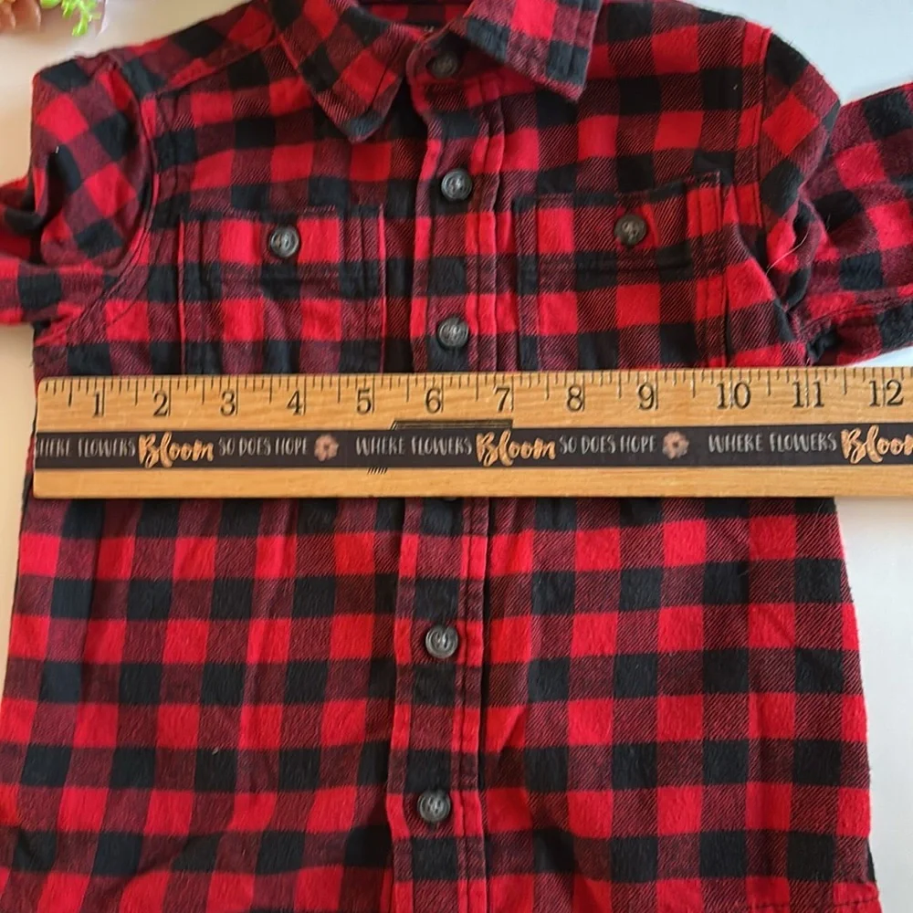 Oshkosh 3T Red Black Flannel Button Down Shirt Christmas Shirt 3T Buffalo